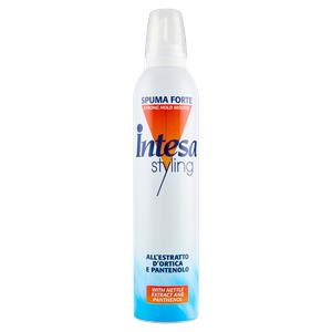 Intesa Styling Spuma Forte 300ml – Spuma per capelli con estratto di ortica e pantenolo, dona forma e volume duraturi all'acconciatura, lasciando i capelli naturali e brillanti.