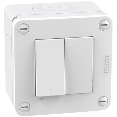 MatixGO - scatola IP40 + int 2m white (cod. prod. 28402W1) bticino